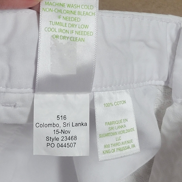 Lilly Pulitzer Buttercup Scalloped Resort White Shorts. - Picture 11 of 11